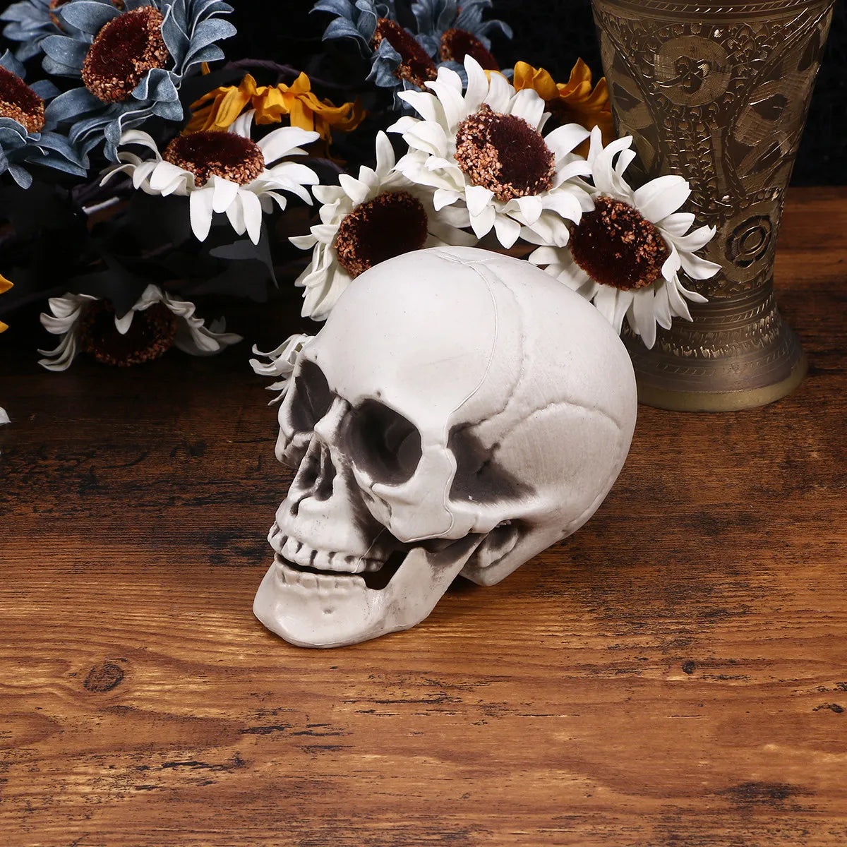 High Detail Skull Ornament – Halloween & Haunted House Decor Halloween Skull Ornament Richie's