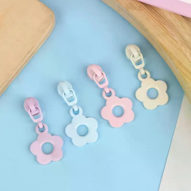 6-Color Flower Zipper Pulls for #3 Nylon Zippers – 10 Pcs Sewing Zipper Pulls Richie's