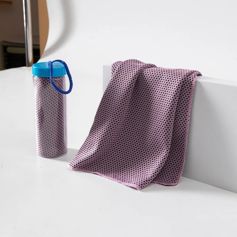 Cooling Sports Towel with Storage Bottle – Quick Dry Mesh Cooling Sports Towel Richie's Light Pink