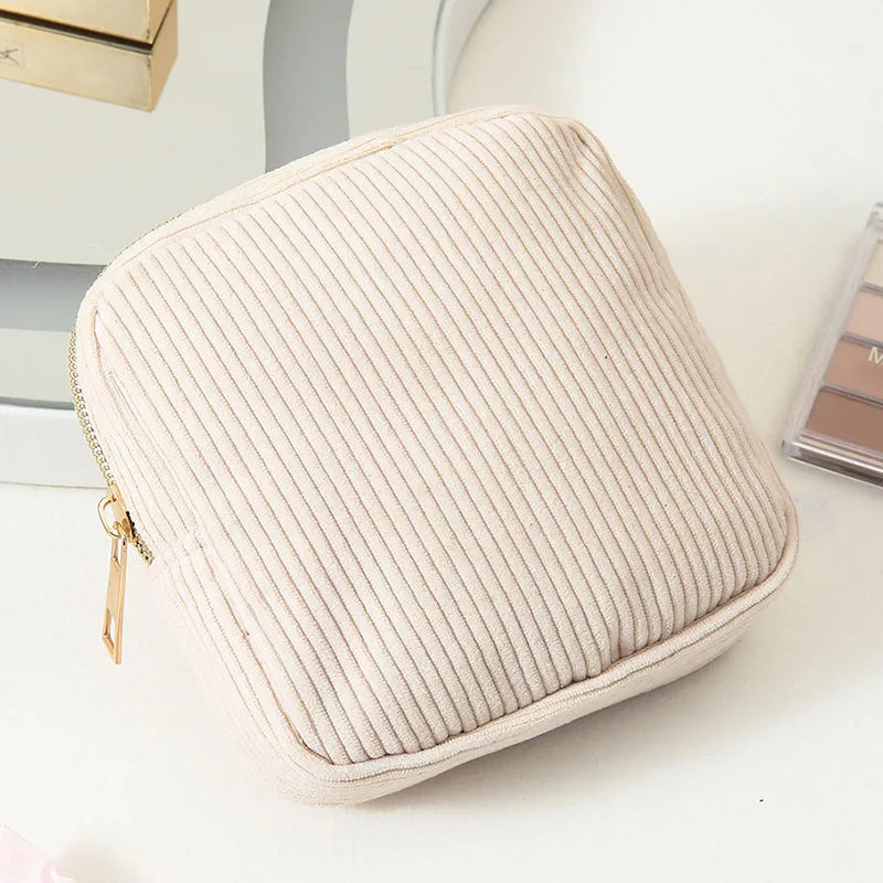 Mini Cosmetic Pouch – Lipstick & Travel Organizer Bag Cosmetic Travel Pouch Richie's beige 13x13x4cm