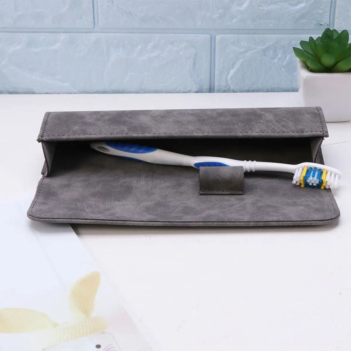 Portable Travel Toothbrush Case – Dustproof Compact Holder Toothbrush Travel Case Richie's