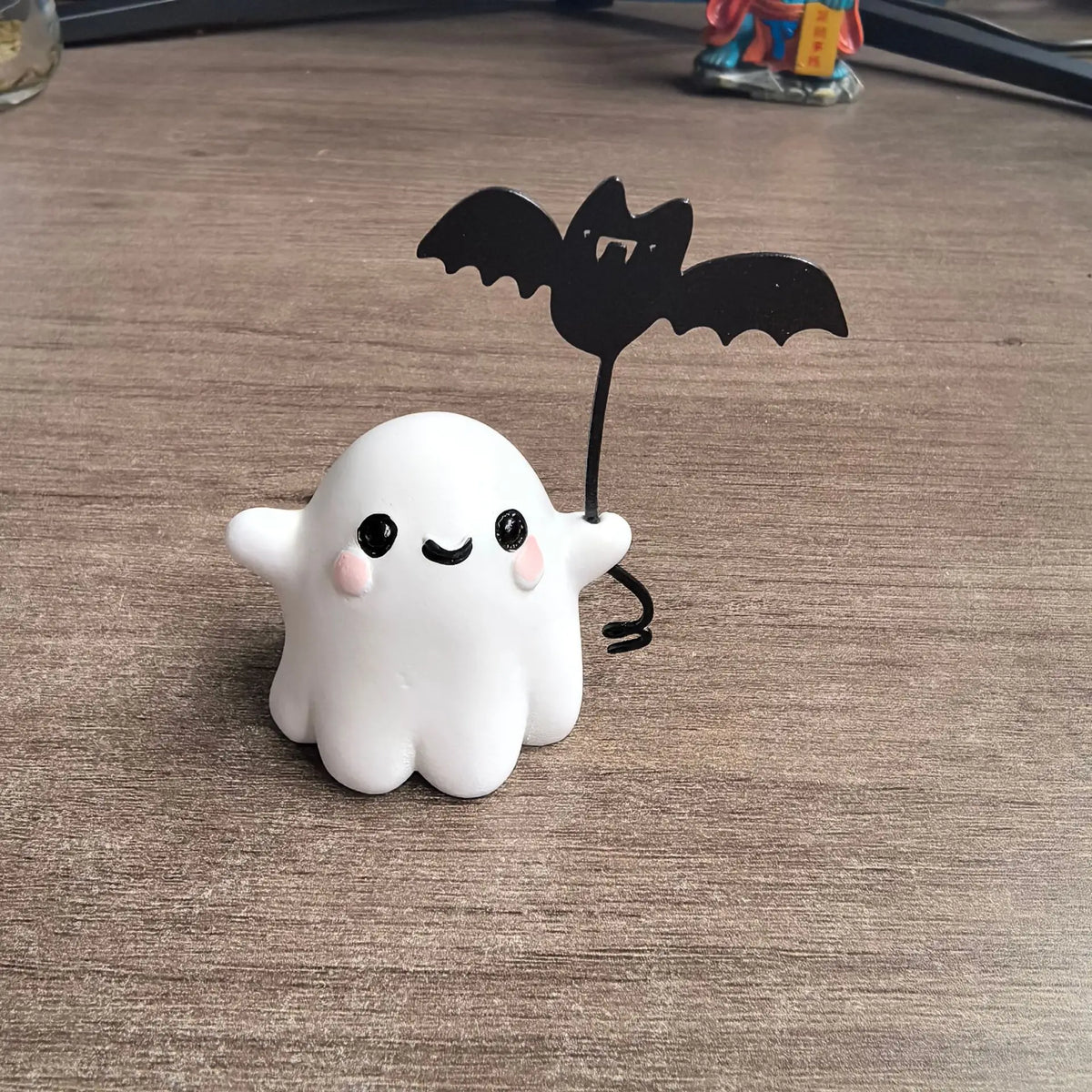 Halloween Ghost & Bat Resin Statue – Spooky Tabletop Decor Halloween Resin Statue Richie's