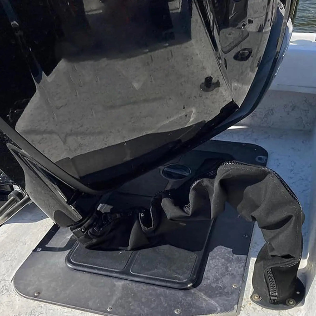 48-Inch Zippered Outboard Rigging Sleeve | Trolling Motor Wire Wrap Marine Wire Sleeve Richie's