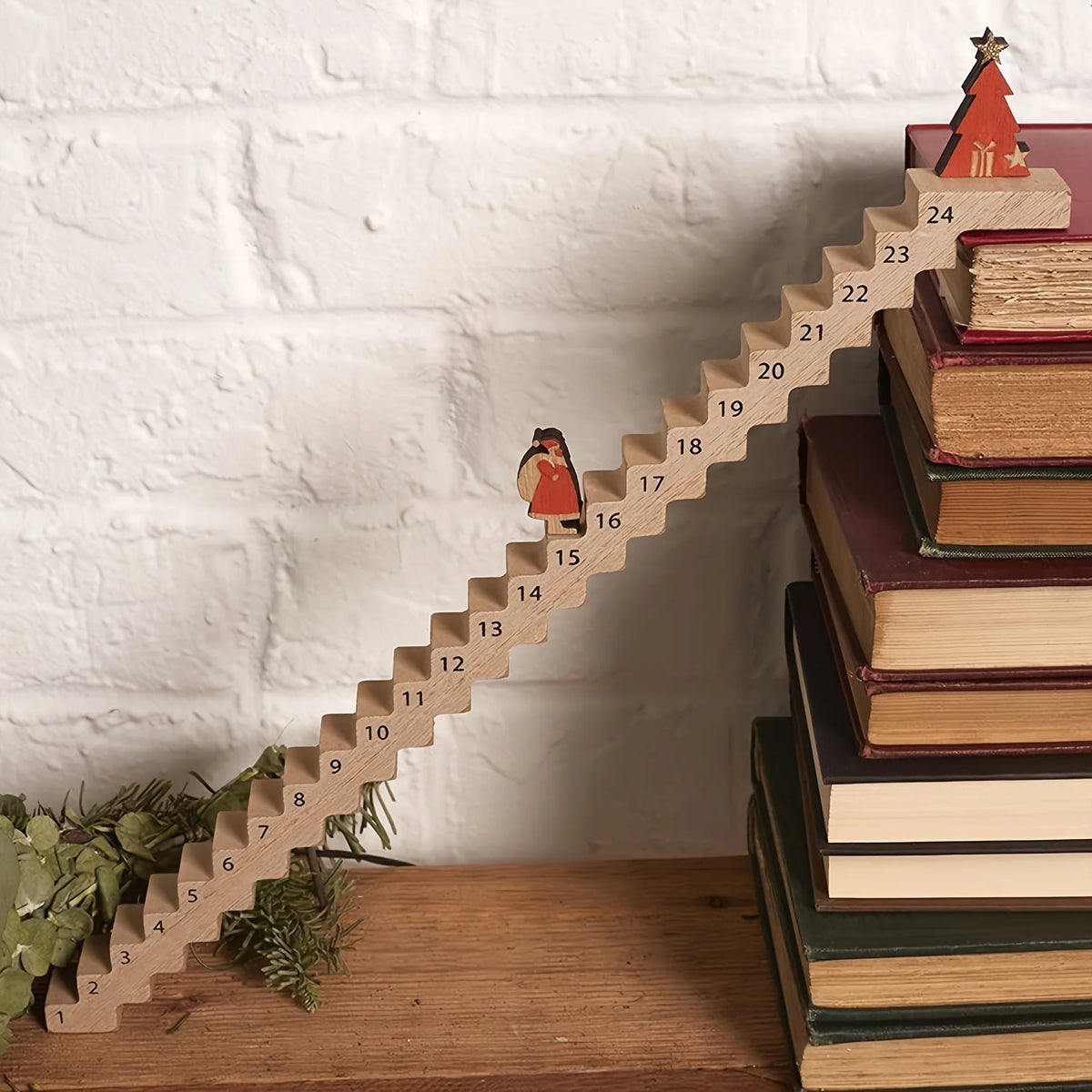 Wooden Climbing Santa Advent Calendar 2025 – 24 Stairs Christmas Advent Calendar Richie's