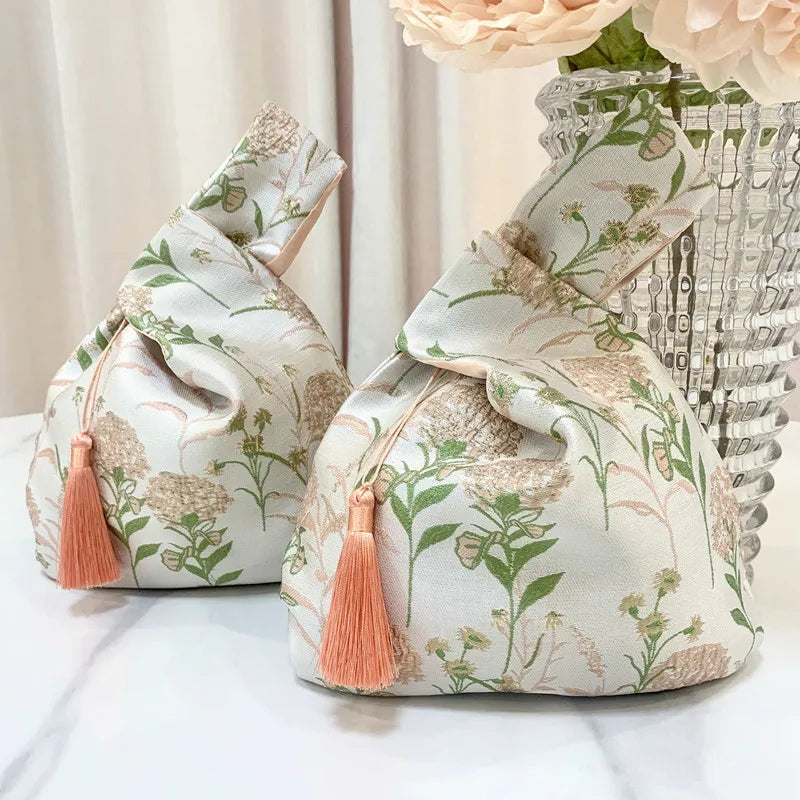 Chinese Tassel Wrist Bag Embroidery Hanfu Wedding Gift Pouch Wrist Bag Richie's pink without flower1