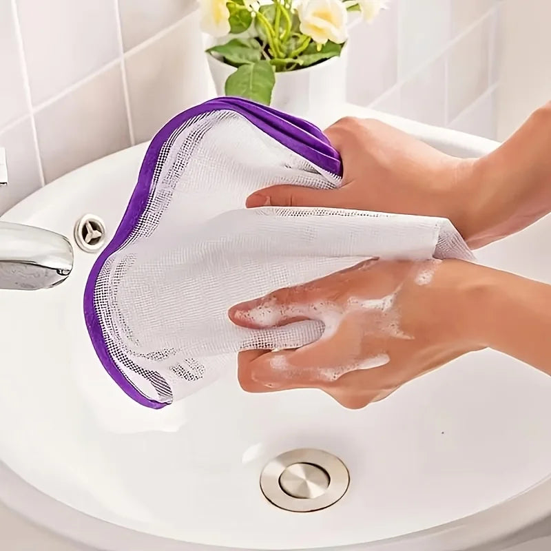 Heat-Resistant Ironing Mat with Hooks – Washable Polyester Ironing Mat Richie's
