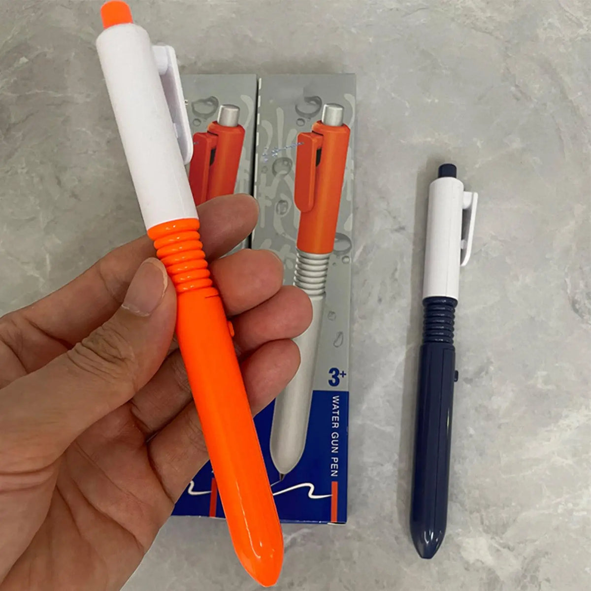 Squirt Pen Prank Water Spray Pen – Fun Gag Gift & School Toy Prank Gag Toy Richie's
