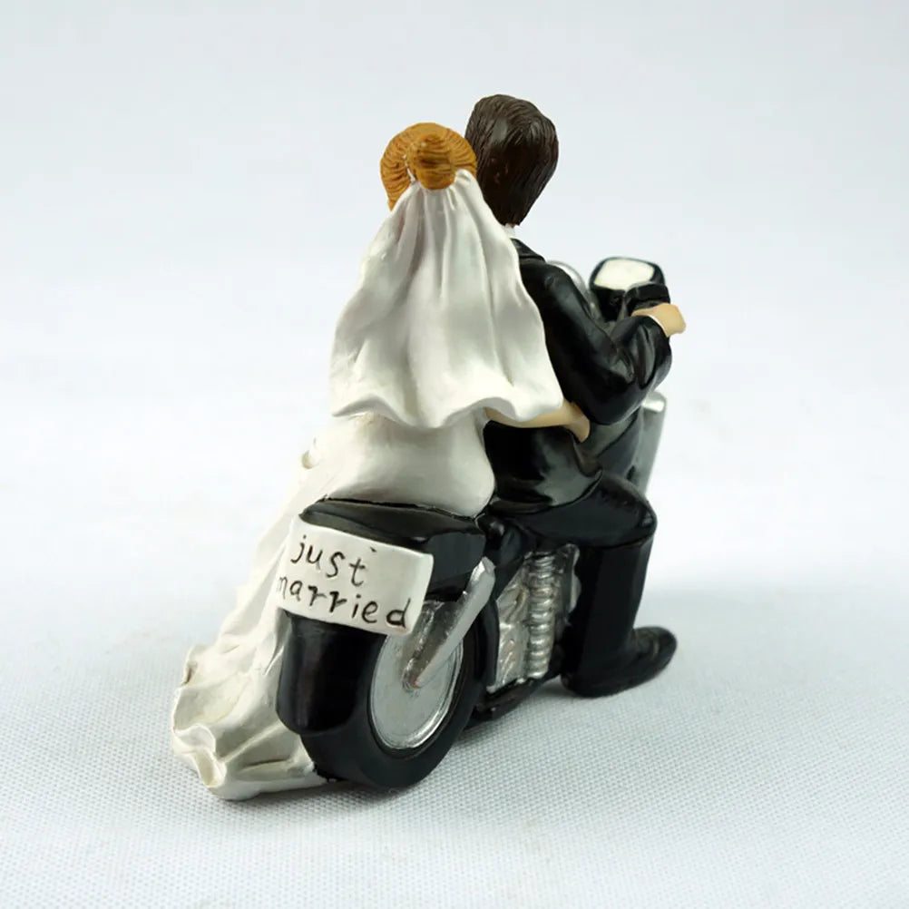 Wedding Cake Topper Bride & Groom Resin Couple Figurine Wedding Cake Topper Richie's