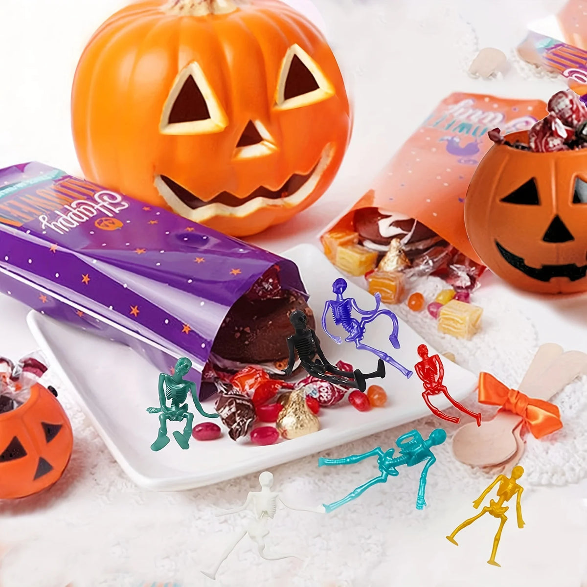 Halloween Stretchy Skeleton Toys – Squishy Skull Party Favors Halloween Novelty Toys Richie's