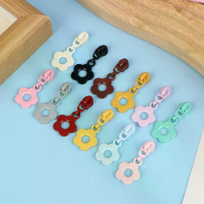 6-Color Flower Zipper Pulls for #3 Nylon Zippers – 10 Pcs Sewing Zipper Pulls Richie's