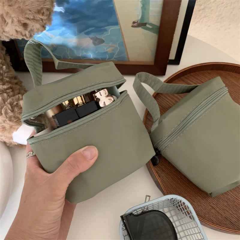 Mini Nylon Makeup Pouch – Portable Travel Storage Bag Makeup Travel Pouch Richie's