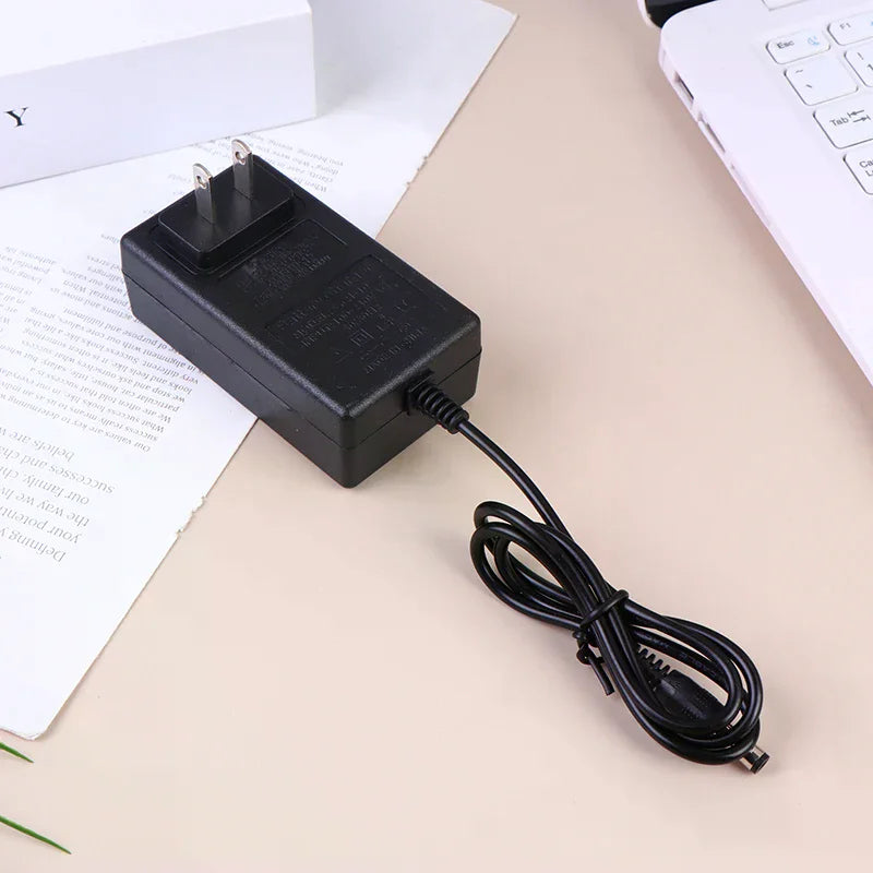 18650 Lithium Battery Charger 12.6V 2A / 21V 1A EU US Plug Battery Charger Richie's