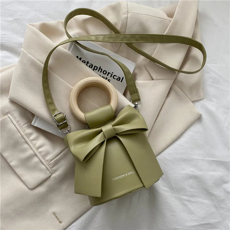 Bow Tie Mini PU Leather Crossbody Bag – Wooden Handle Tote Crossbody Shoulder Bag Richie's green