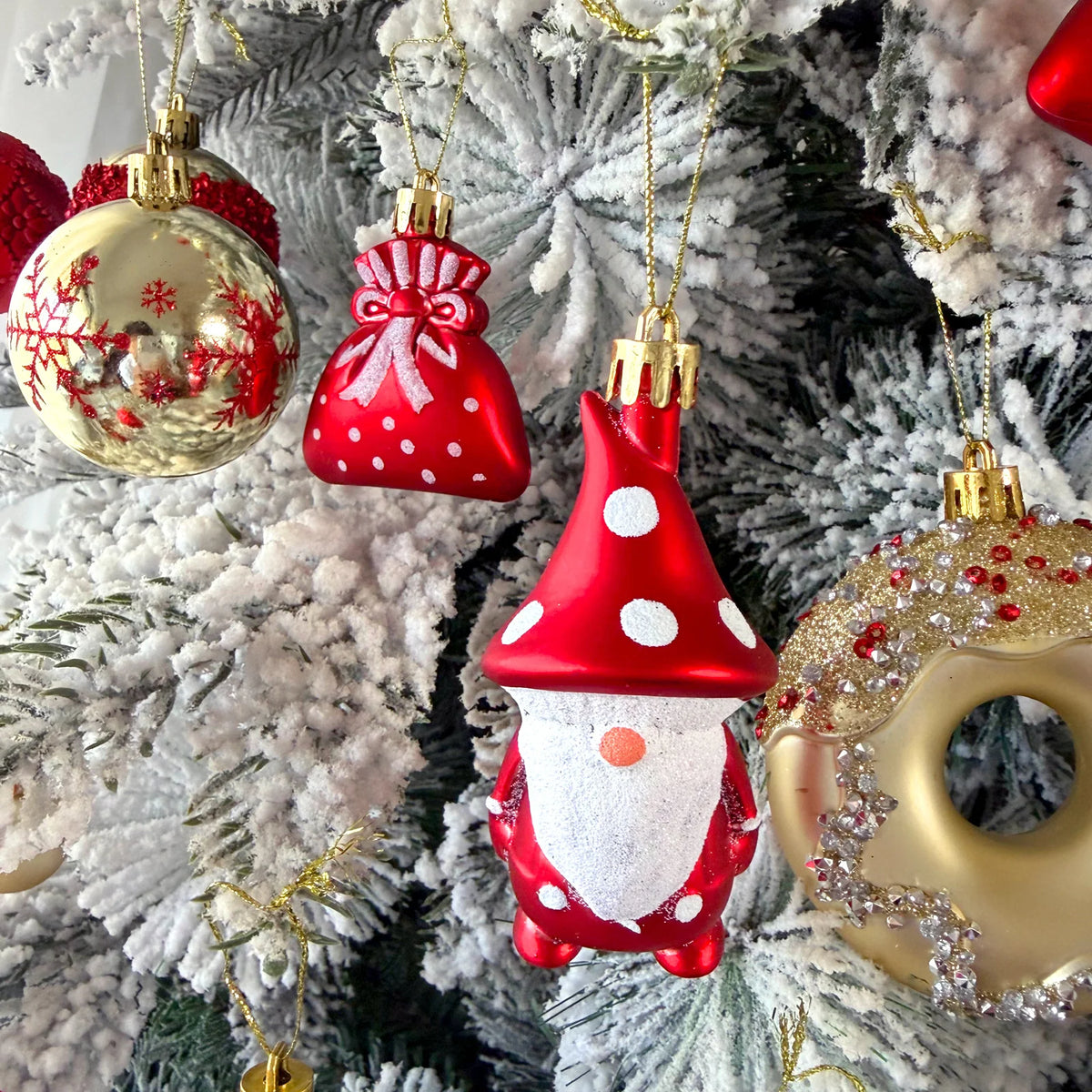 60-Piece Red & Gold Christmas Ornaments – Snowflake Set Christmas Ornament Set Richie's