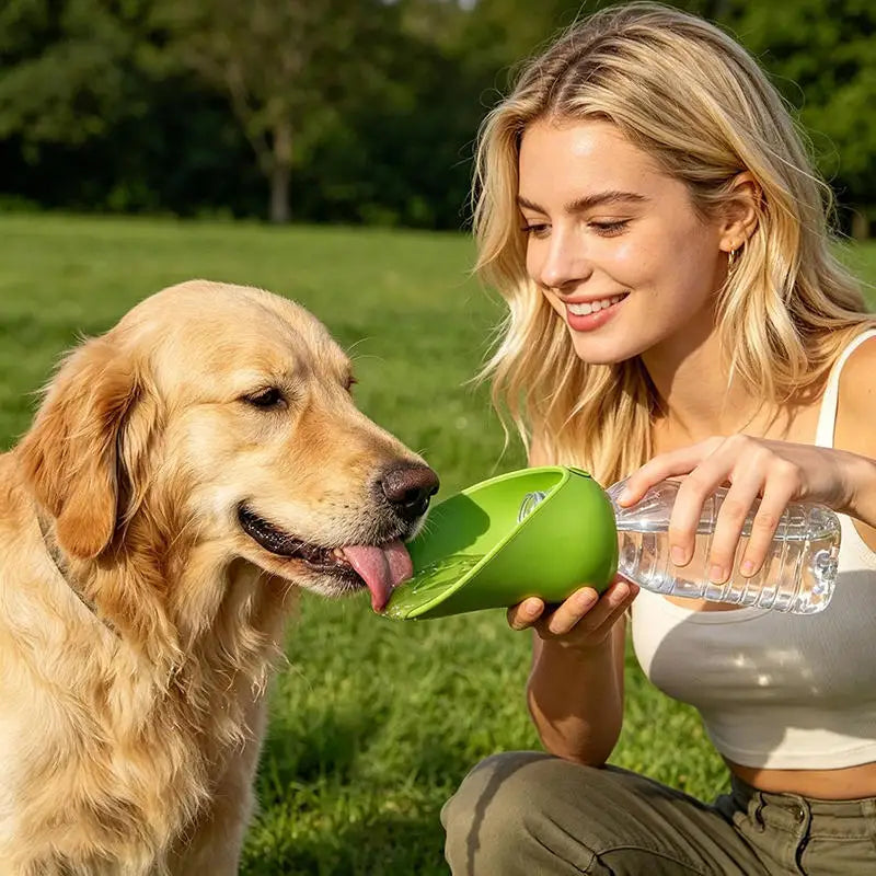 Portable Dog Water Bottle & Pet Drinking Cup – Outdoor Use Pet Water Bottle Richie's