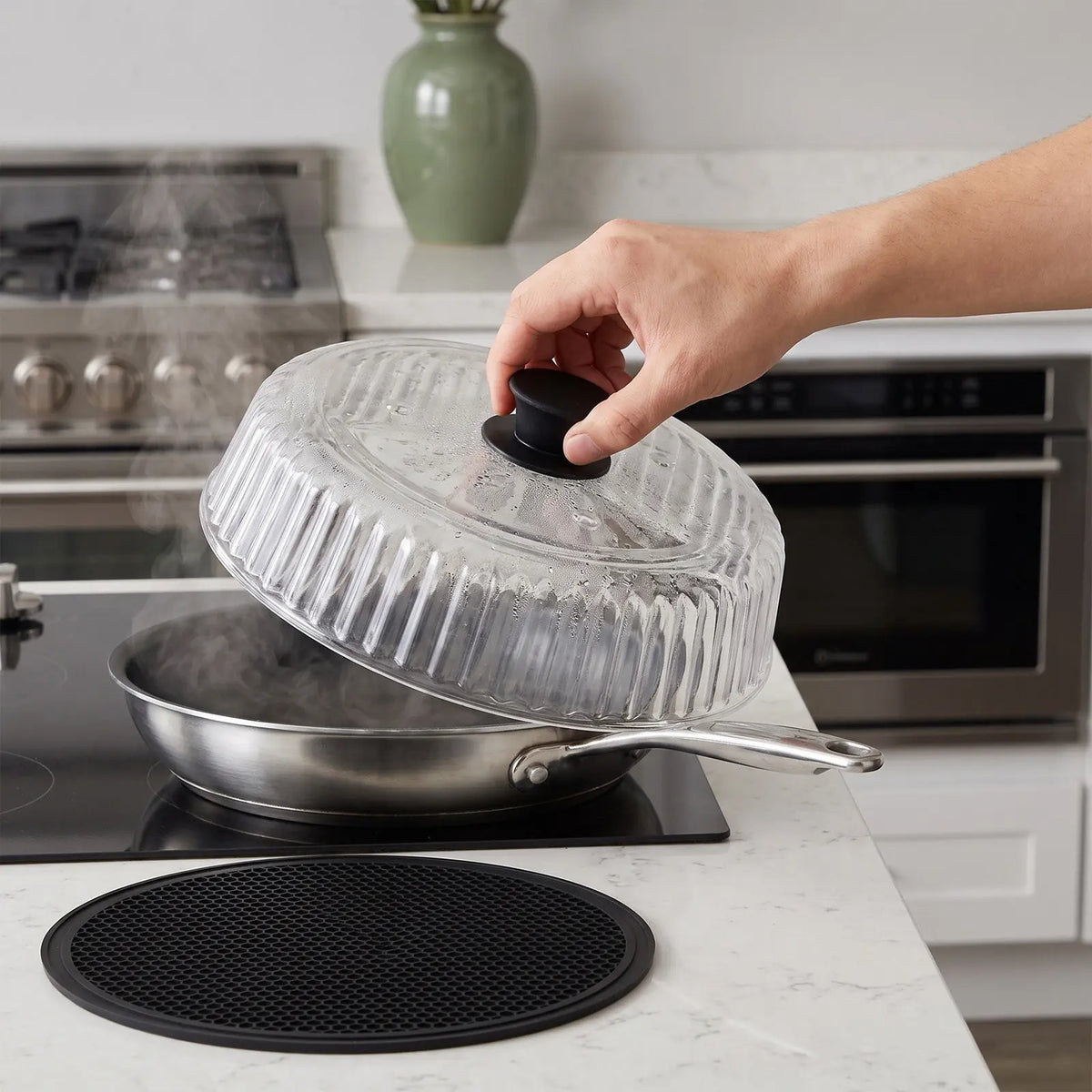 Borosilicate Glass Microwave Splatter Cover – Silicone Handle Microwave Splatter Cover Richie's