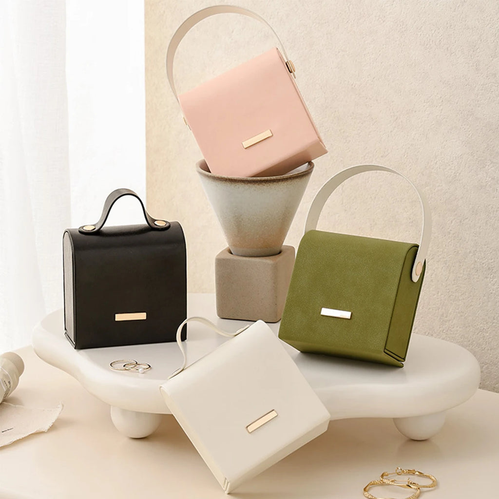 Portable Travel Jewelry Box – PU Leather Organizer for Women Travel Jewelry Organizer Richie's