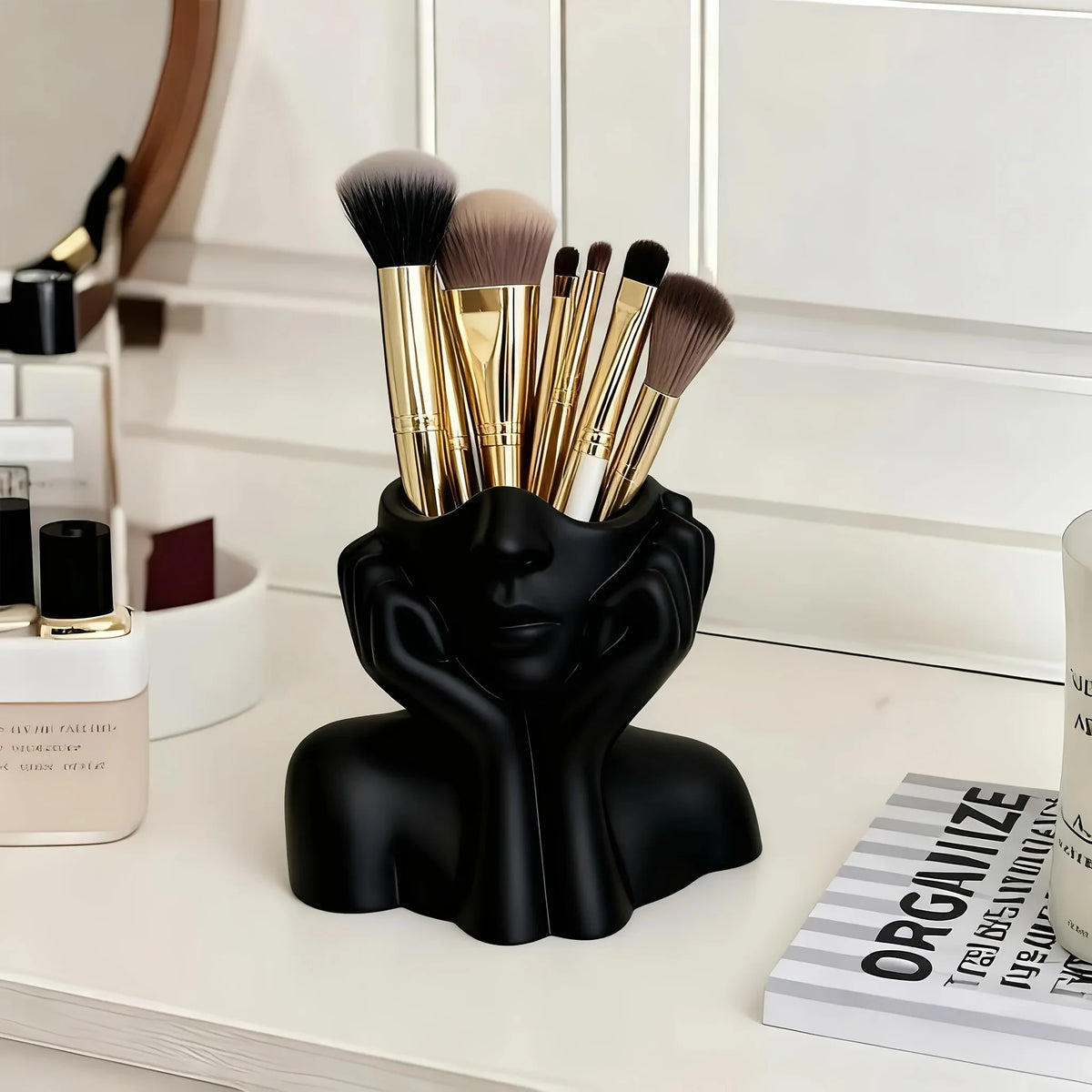 Face-Shaped Makeup Brush Holder | Minimalist Desk Organizer Makeup Brush Holder Richie's