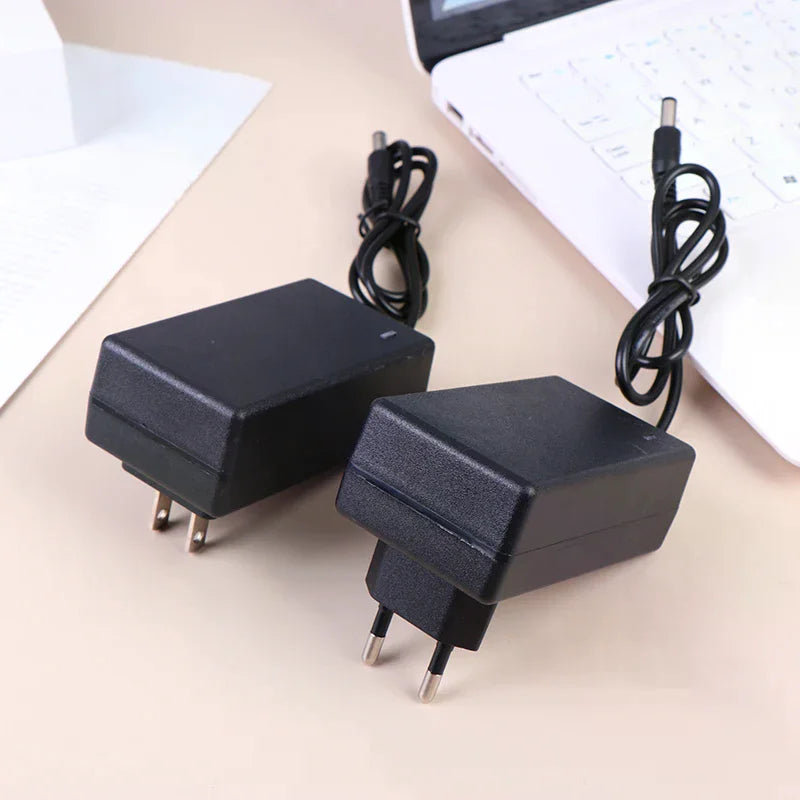 18650 Lithium Battery Charger 12.6V 2A / 21V 1A EU US Plug Battery Charger Richie's
