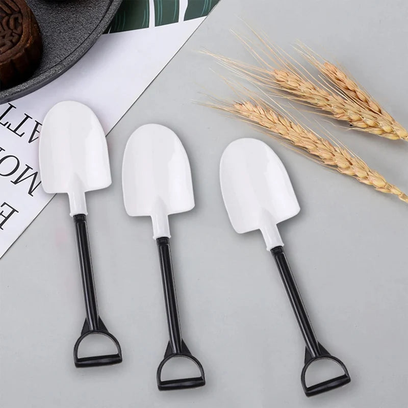 Mini Shovel Dessert Spoons Disposable Plastic 50pcs – Kids Party Disposable Dessert Spoons Richie's