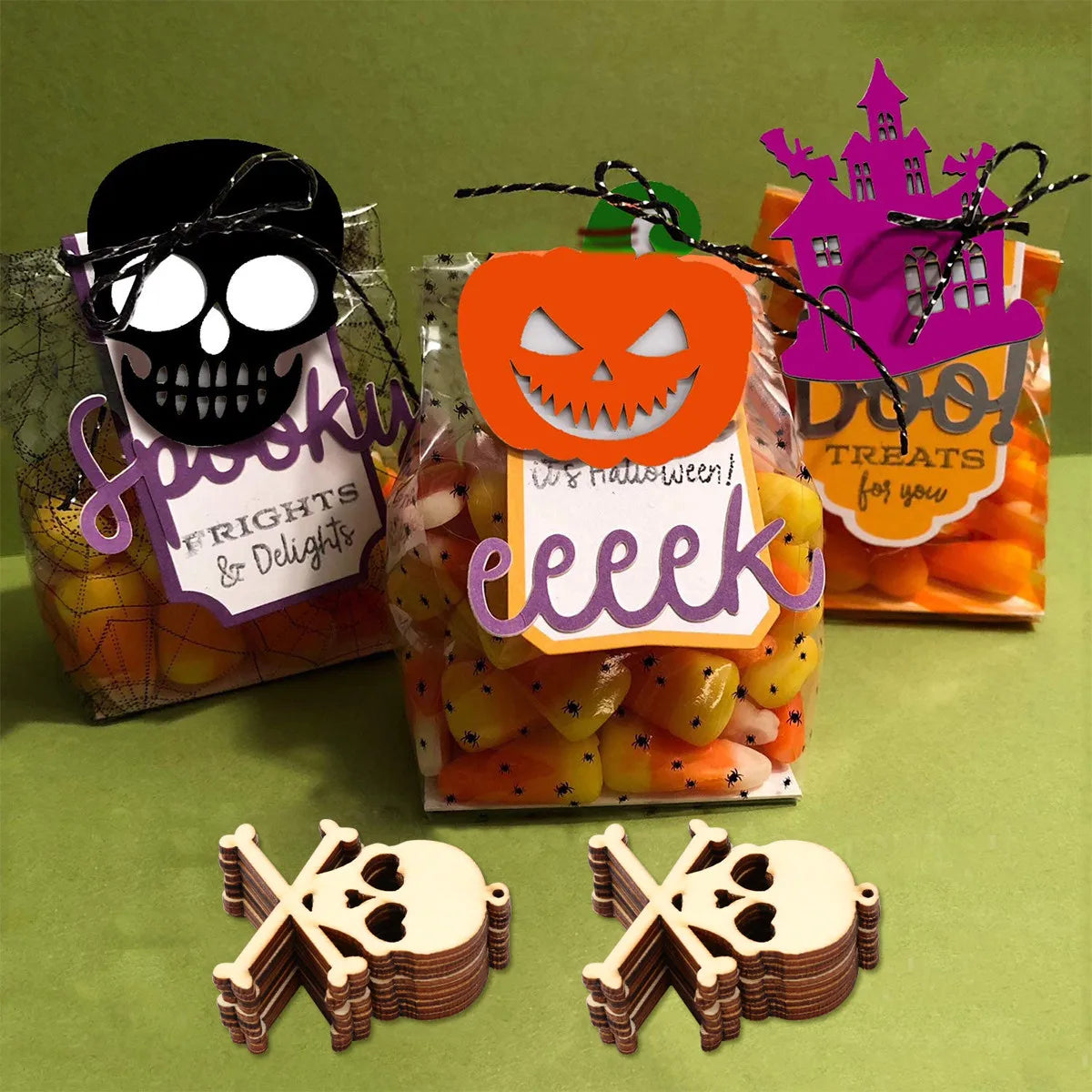 30 Pcs Wooden Skull Ornaments Halloween DIY Craft Pendants Halloween Craft Ornaments Richie's