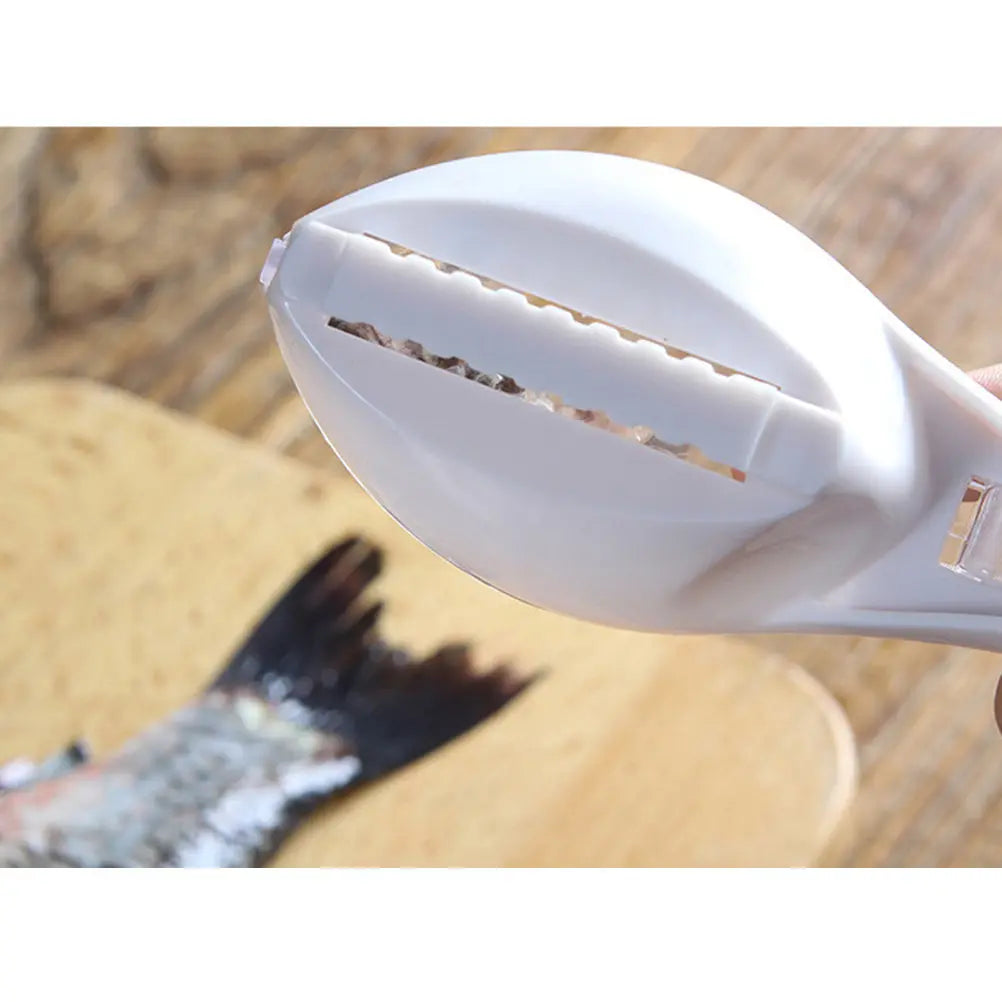 Fish Scale Scraper – Serrated ABS Plastic Descaler Tool Fish Scale Scraper Richie's