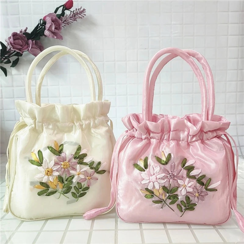 Women Embroidery Flower Cosmetic Bag – Ethnic Mini Purse & Pouch Cosmetic Pouch Richie's