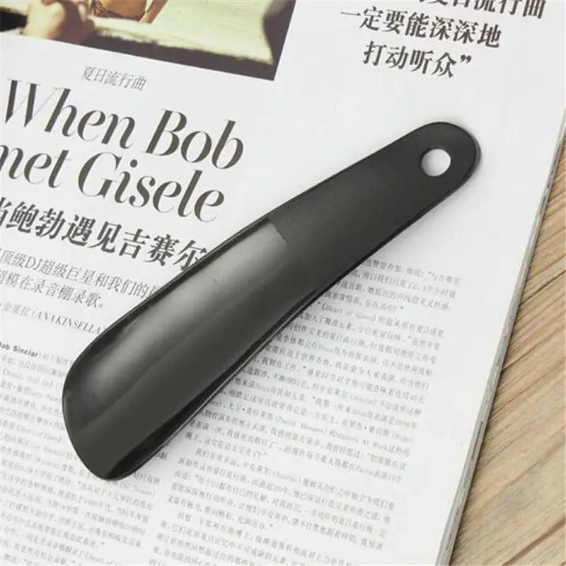 Plastic Shoehorn with Hanger – Easy Shoe Helper, All Shoe Types Shoehorn Accessory Richie's