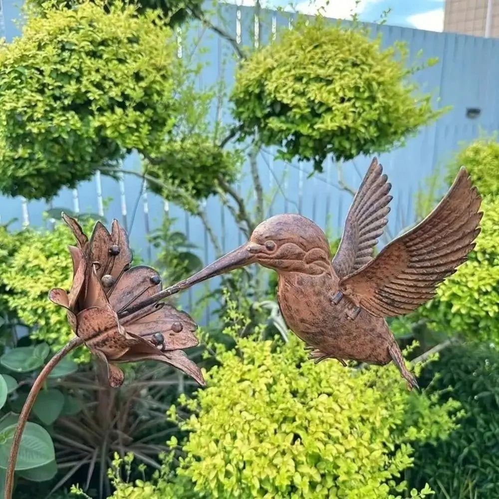 Rusty Metal Hummingbird Garden Stake – 3D Iron Sculpture Garden Stake Sculpture Richie's