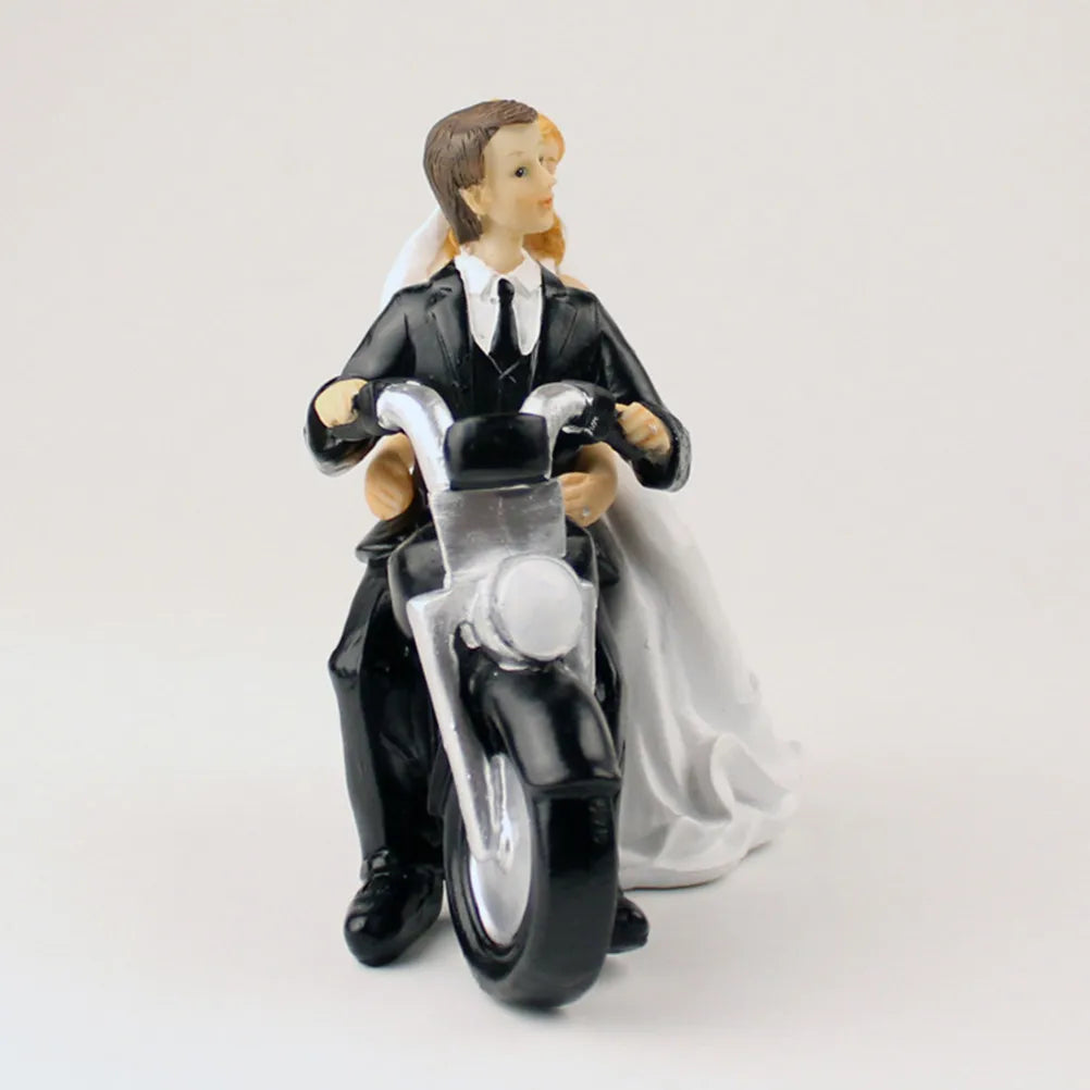 Wedding Cake Topper Bride & Groom Resin Couple Figurine Wedding Cake Topper Richie's