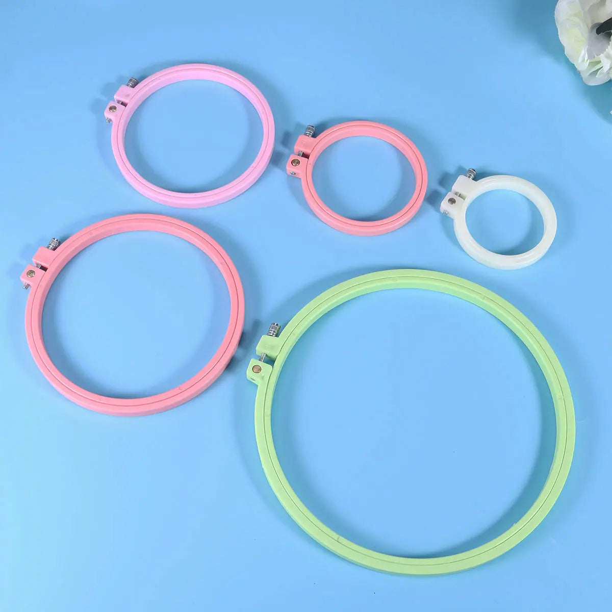 4-Piece Adjustable Embroidery Hoop Set – Cross Stitch Frames Embroidery Hoop Set Richie's