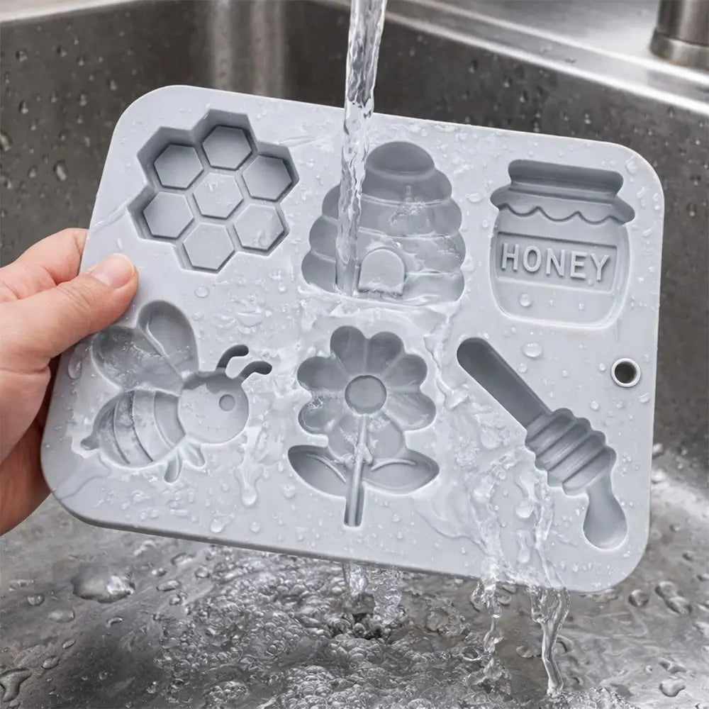 Bee Theme Silicone Baking Mold – 6 Cavity Non-Stick Chocolate Silicone Baking Mold Richie's