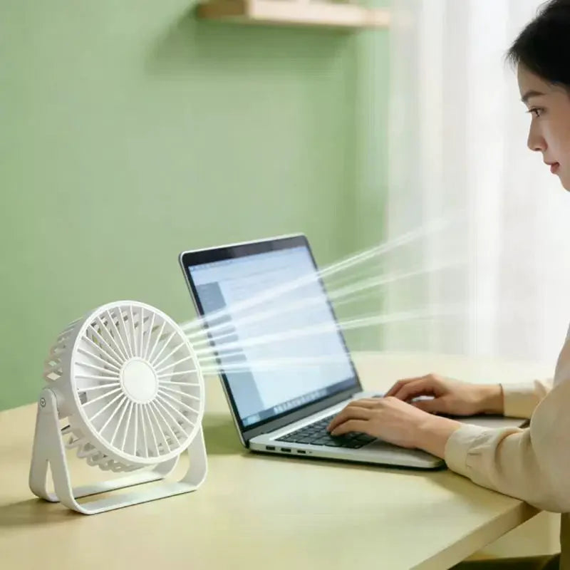 Mini USB Desktop Fan – Quiet Portable Cooling for Office & Dorm USB Desktop Fan Richie's