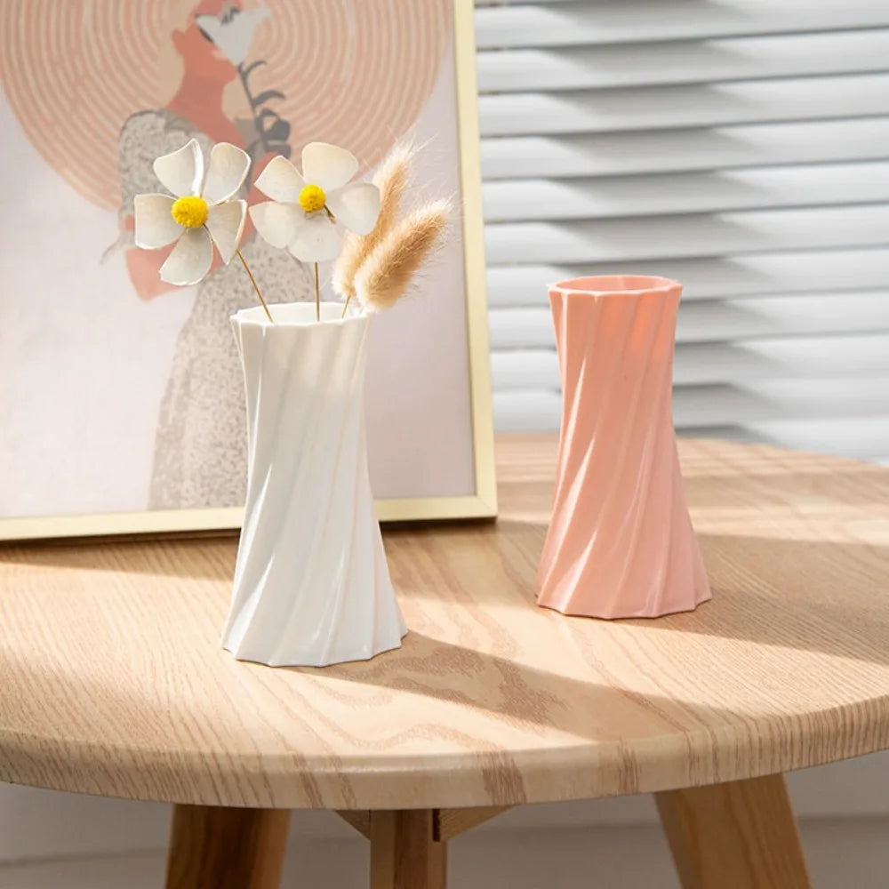Nordic Plastic Flower Vase | Spiral Pattern Ceramic Look Decorative Flower Vase Richie's