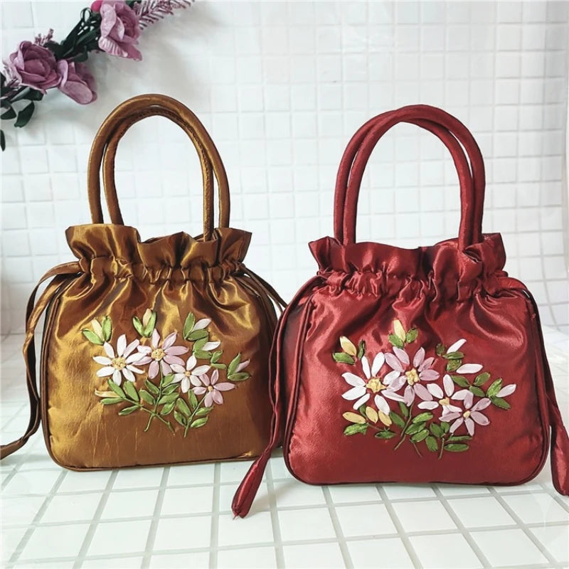 Women Embroidery Flower Cosmetic Bag – Ethnic Mini Purse & Pouch Cosmetic Pouch Richie's