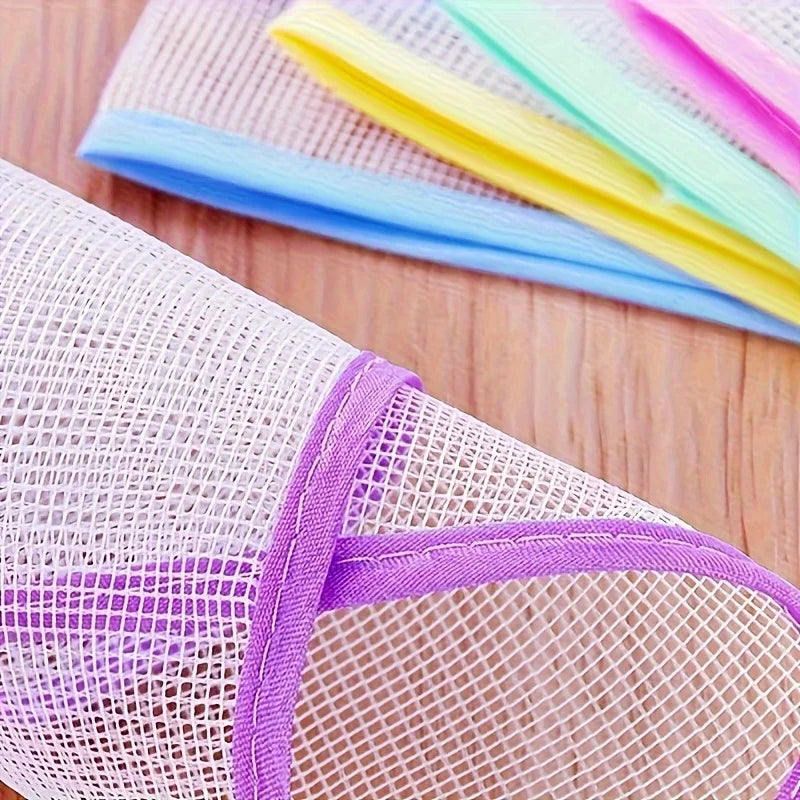 Heat-Resistant Ironing Mat with Hooks – Washable Polyester Ironing Mat Richie's