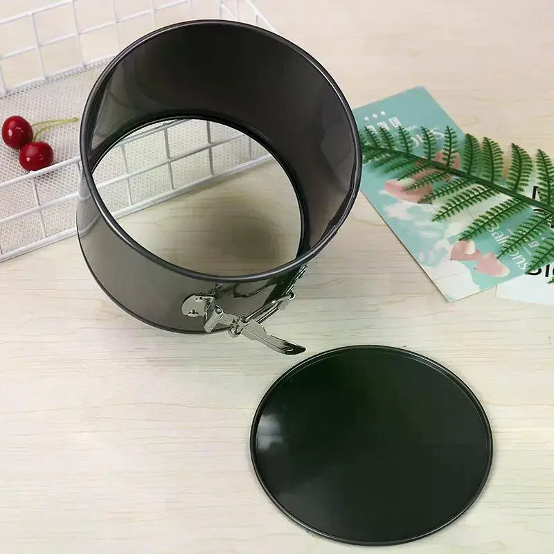 Non-Stick Carbon Steel Round Cake Pan – Removable Bottom 12–18cm Springform Cake Pan Richie's