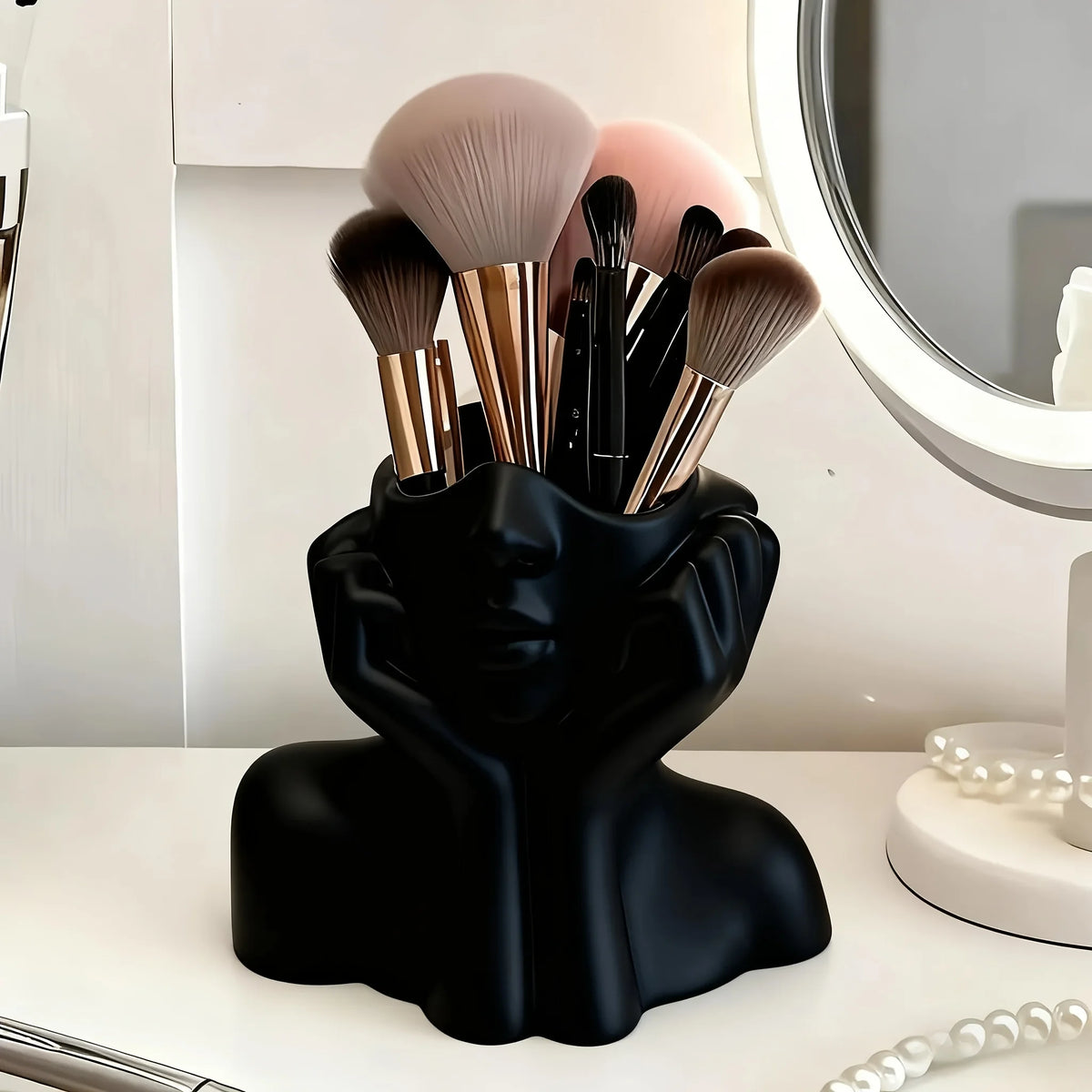 Face-Shaped Makeup Brush Holder | Minimalist Desk Organizer Makeup Brush Holder Richie's