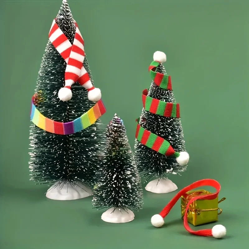Mini Christmas Scarves – Red & Green Snowflake Holiday Decor Christmas Decor Scarves Richie's
