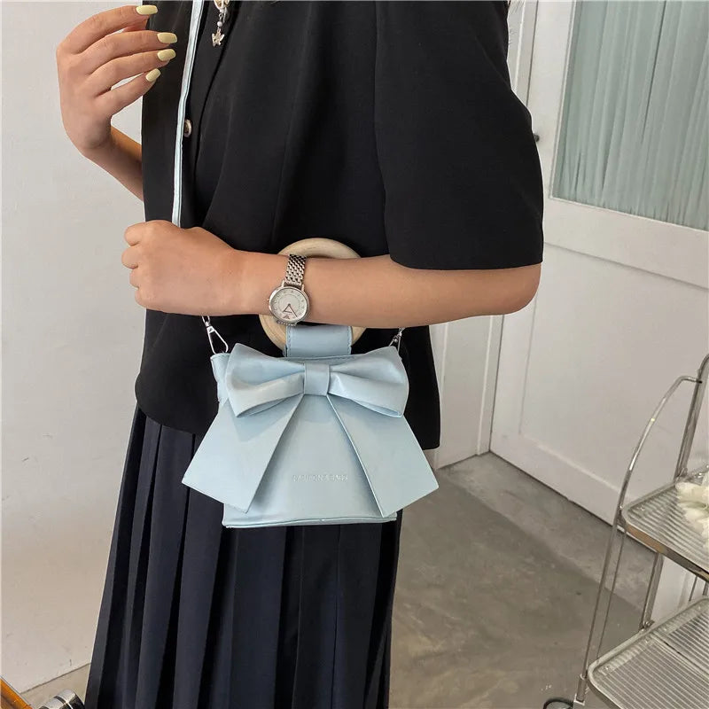 Bow Tie Mini PU Leather Crossbody Bag – Wooden Handle Tote Crossbody Shoulder Bag Richie's